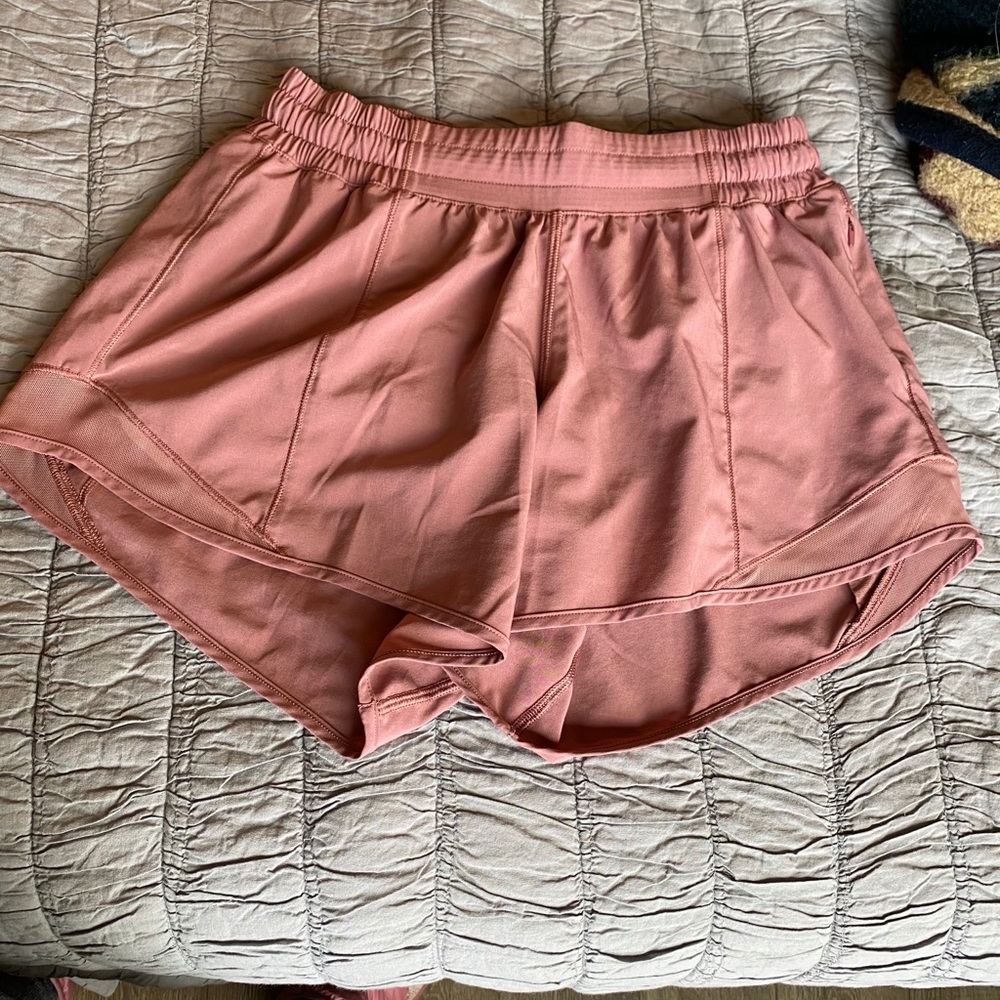 Lululemon shorts size 6 mauve
